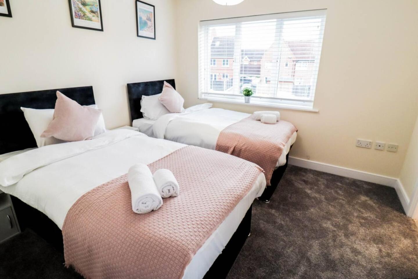 3br House With Parking Near Iron Pier Thames River Holiday home