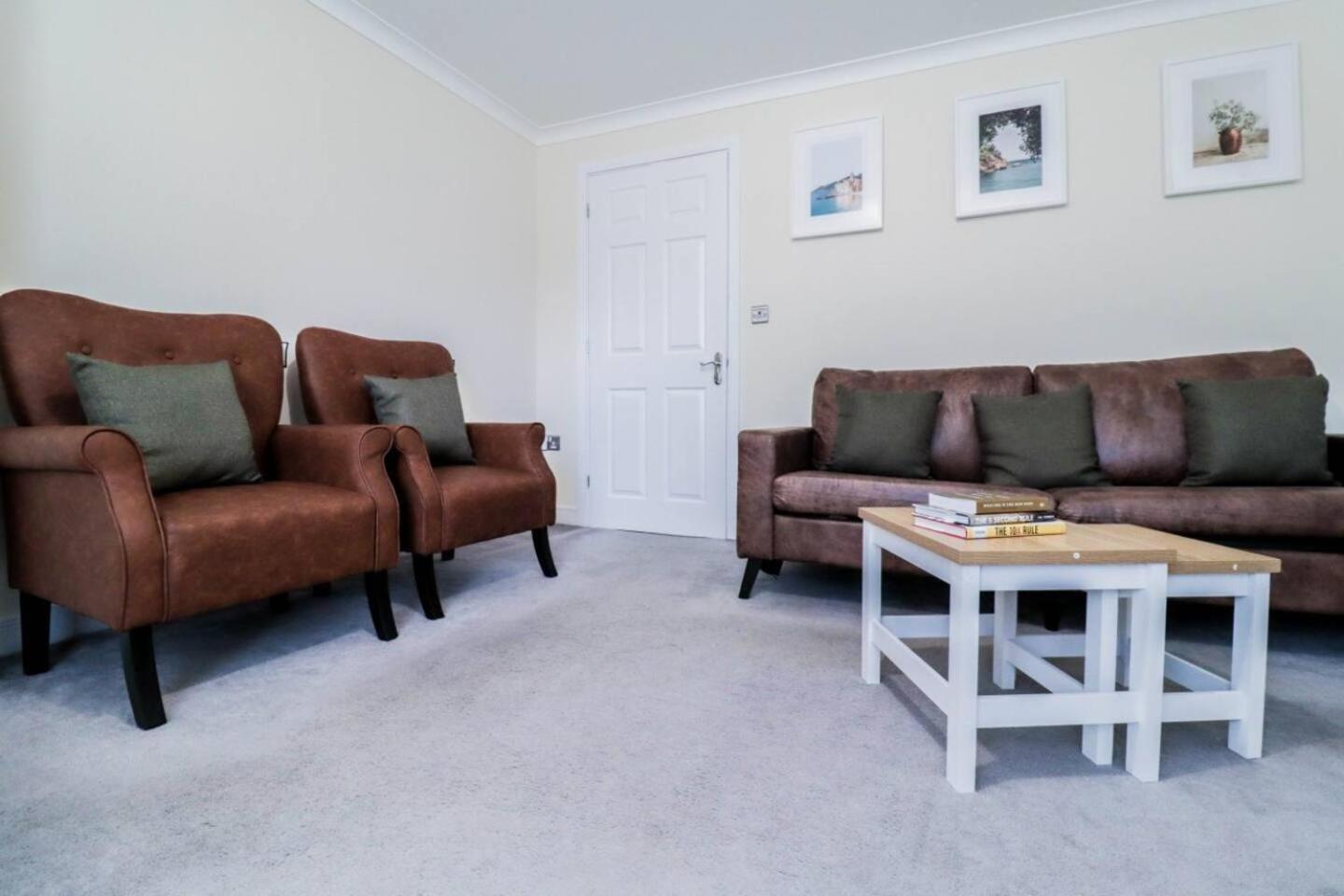 3br House With Parking Near Iron Pier Thames River Londra