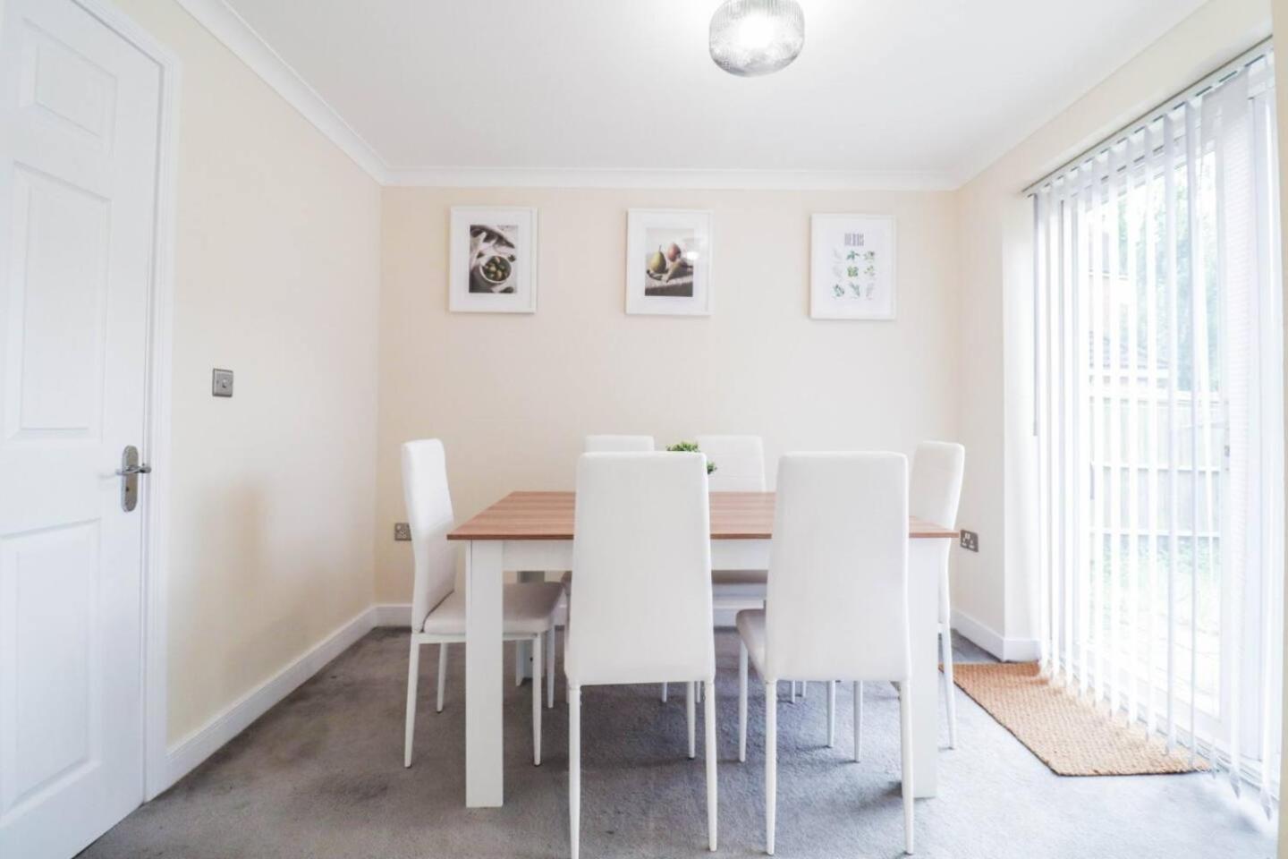 3br House With Parking Near Iron Pier Thames River